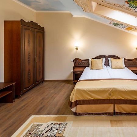 Mini-Hotel Guest House Inn Lviv Bagian luar foto