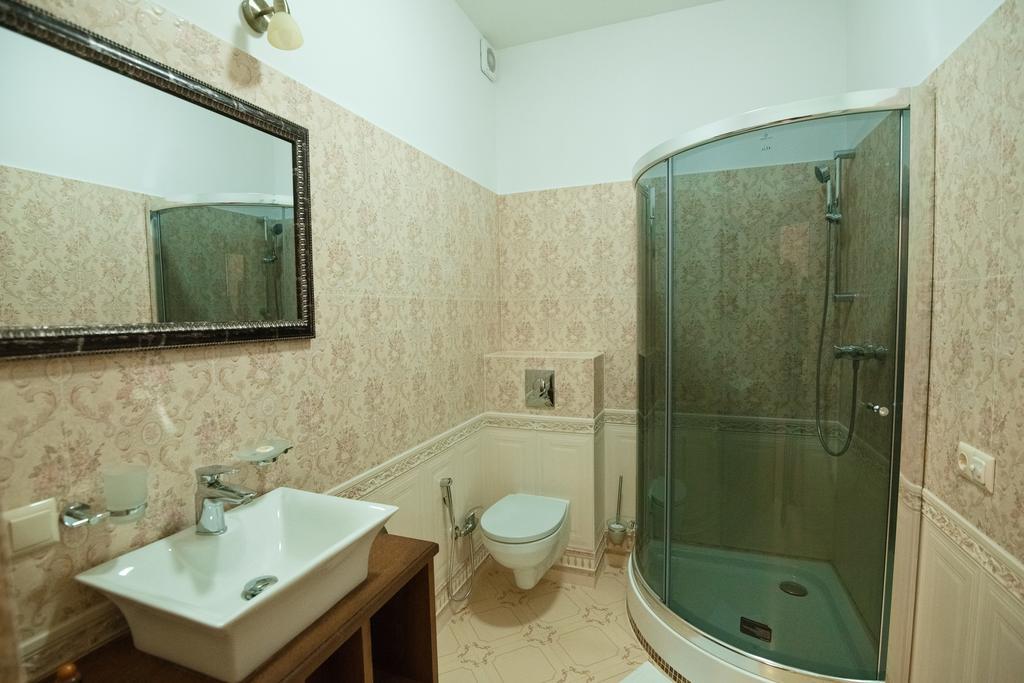 Mini-Hotel Guest House Inn Lviv Ruang foto