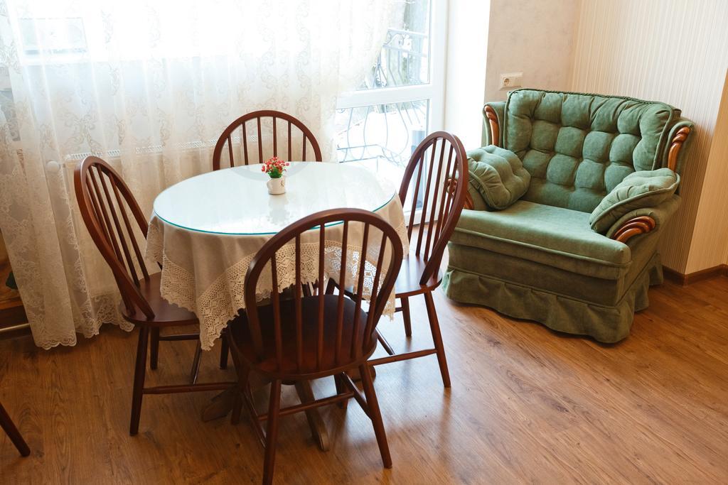 Mini-Hotel Guest House Inn Lviv Bagian luar foto