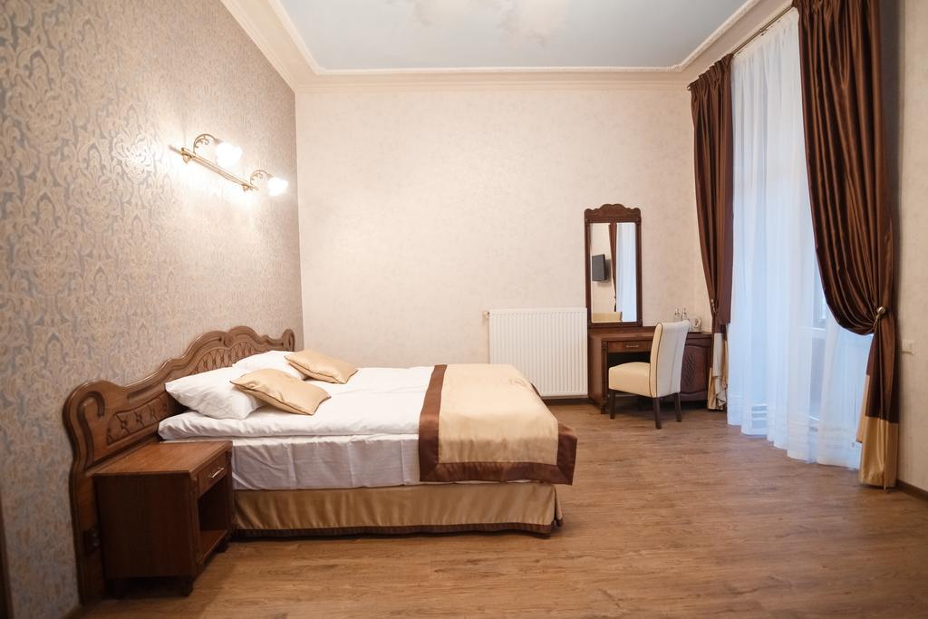 Mini-Hotel Guest House Inn Lviv Bagian luar foto