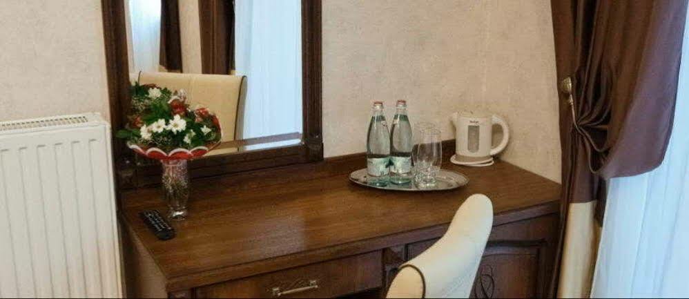 Mini-Hotel Guest House Inn Lviv Bagian luar foto