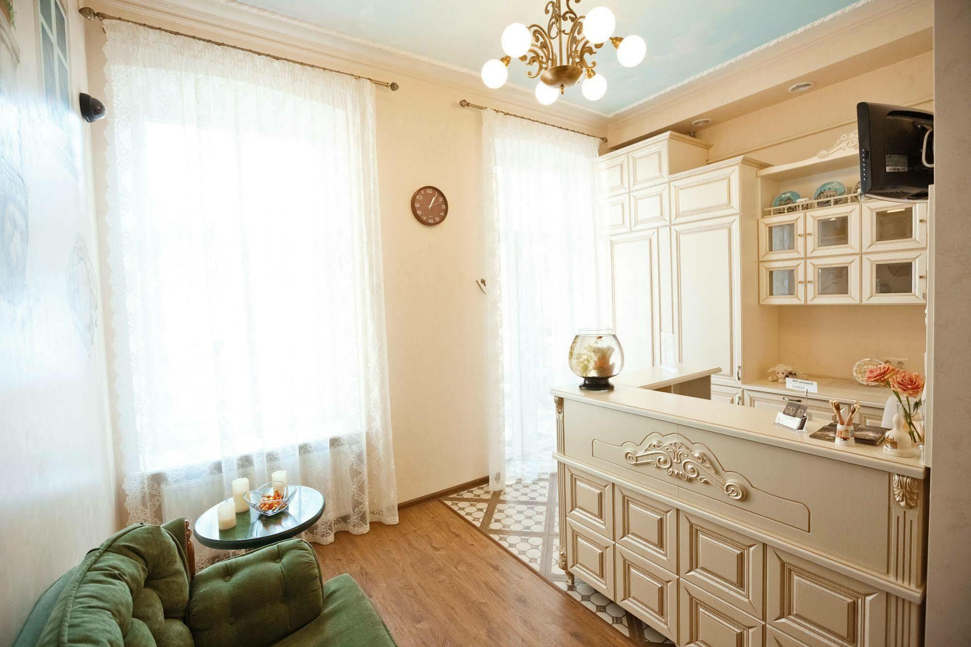 Mini-Hotel Guest House Inn Lviv Bagian luar foto